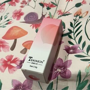 💙 Deep True Red Lipstick